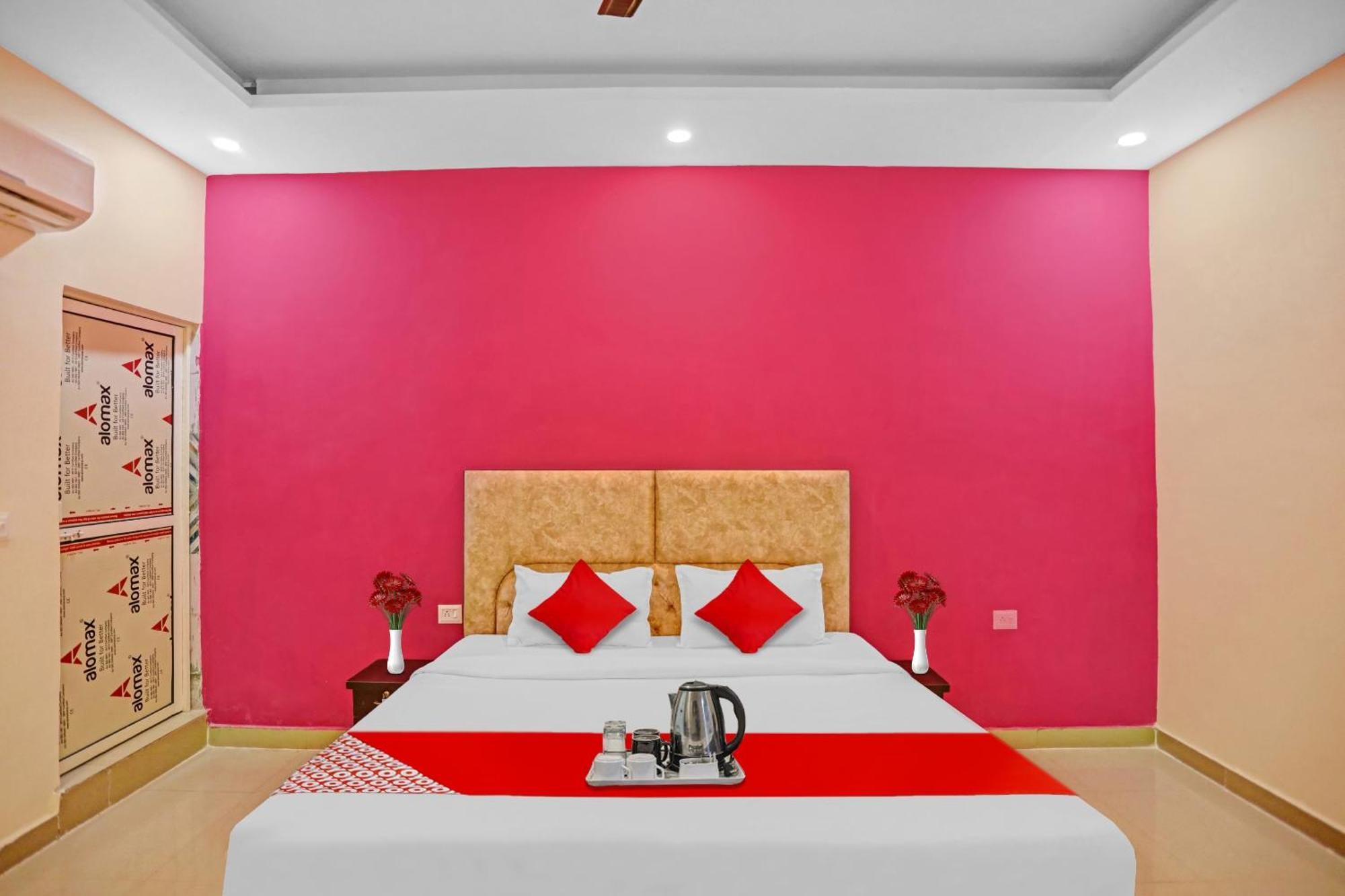 Hotel Flagship Grand Imperial Near Worlds Of Wonder à Kālkāji Devi Extérieur photo