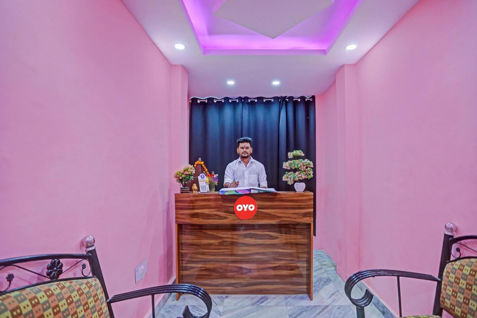 Hotel Flagship Grand Imperial Near Worlds Of Wonder à Kālkāji Devi Extérieur photo