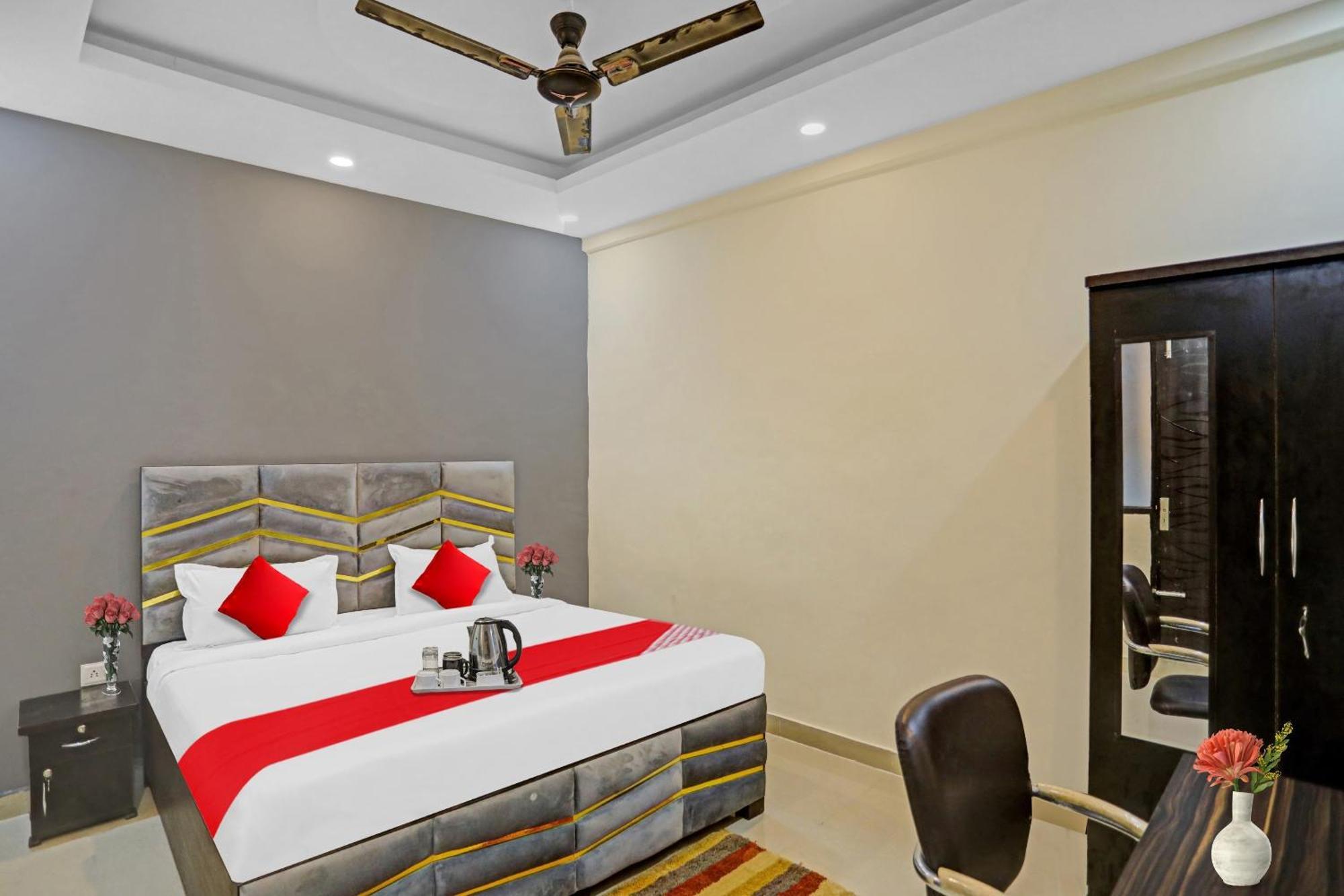 Hotel Flagship Grand Imperial Near Worlds Of Wonder à Kālkāji Devi Extérieur photo