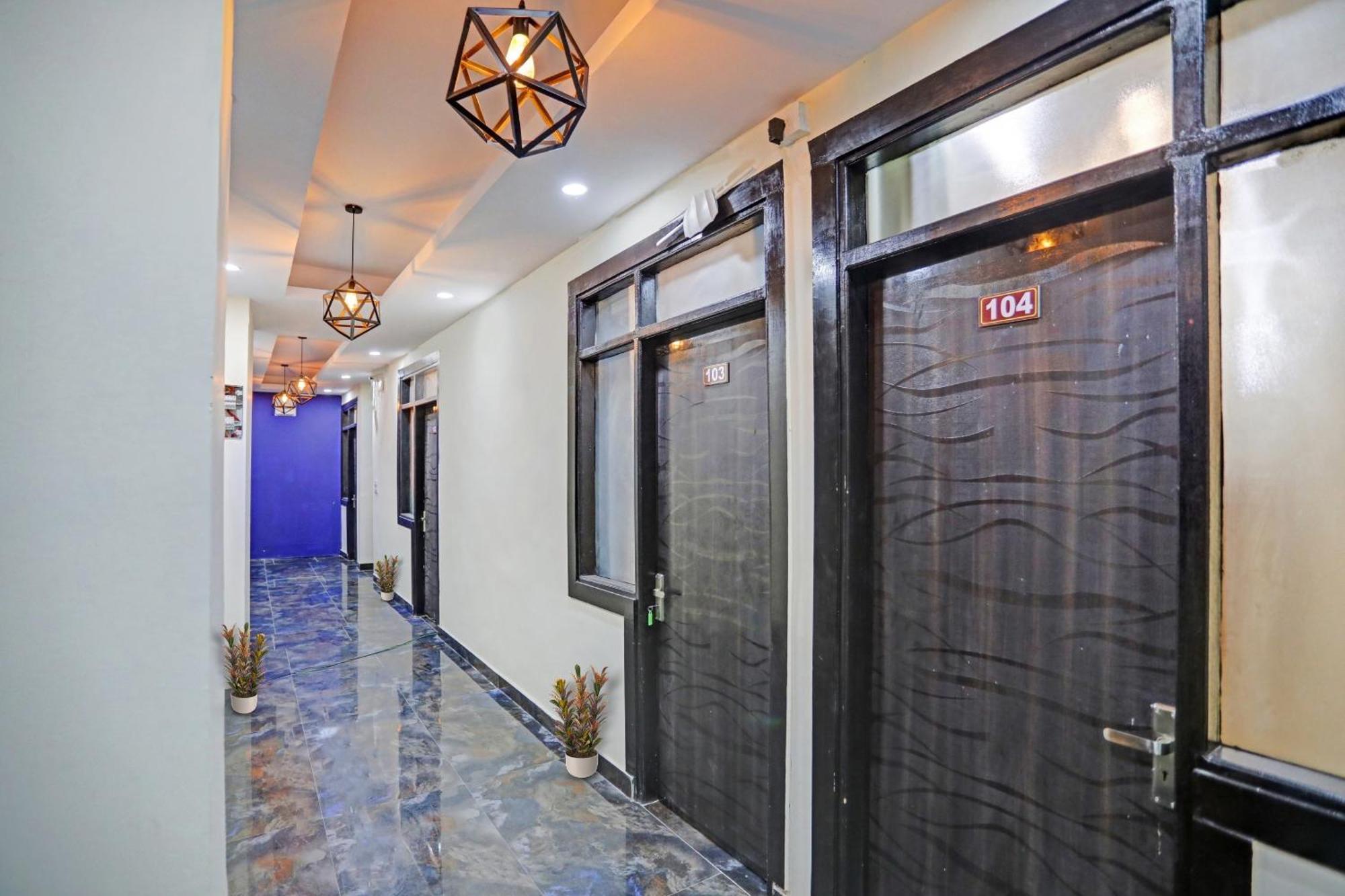 Hotel Flagship Grand Imperial Near Worlds Of Wonder à Kālkāji Devi Extérieur photo